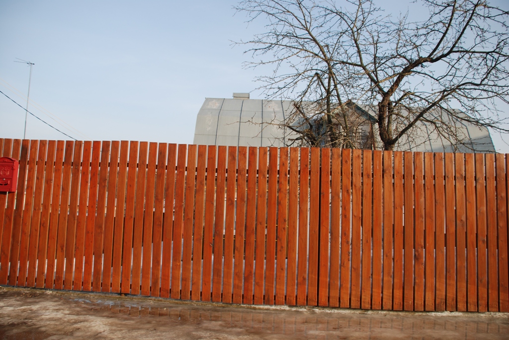Деревянный забор. Рекомендации по выбору деревянного забора