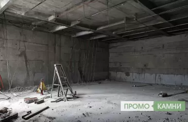 Потолки с декоративными балками для стильных интерьеров
