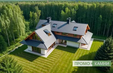 Надежное крепление водостоков к кровле и фасаду