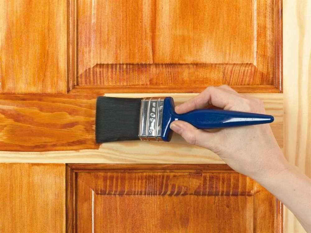 Реставрация старой деревянной двери: этапы и необходимые инструменты